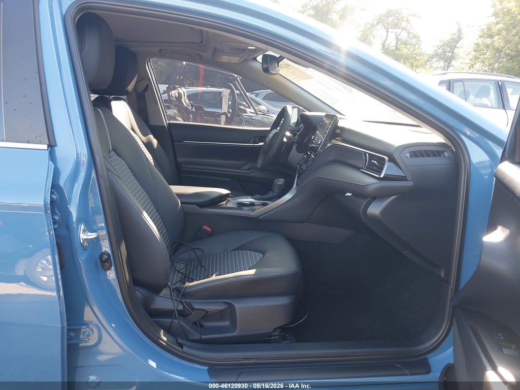 Toyota Camry 2023