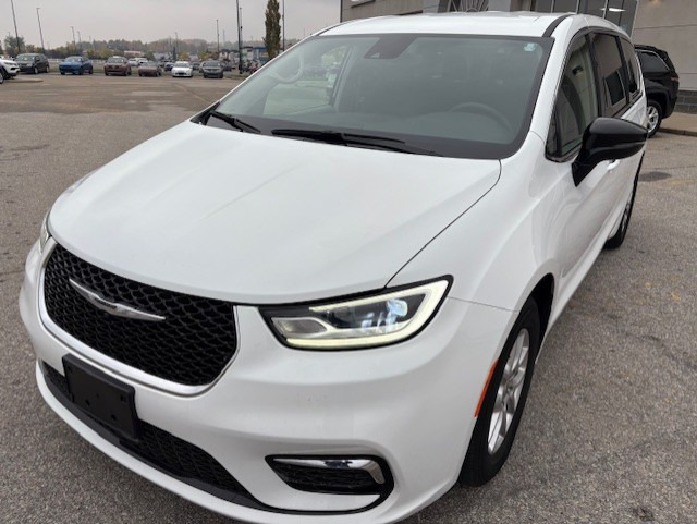 Chrysler Pacifica 2024