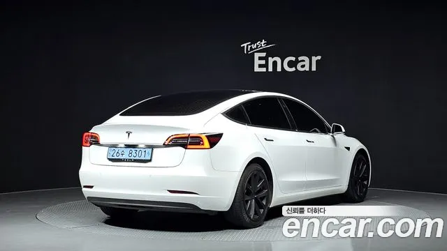 Tesla Model 3 2020
