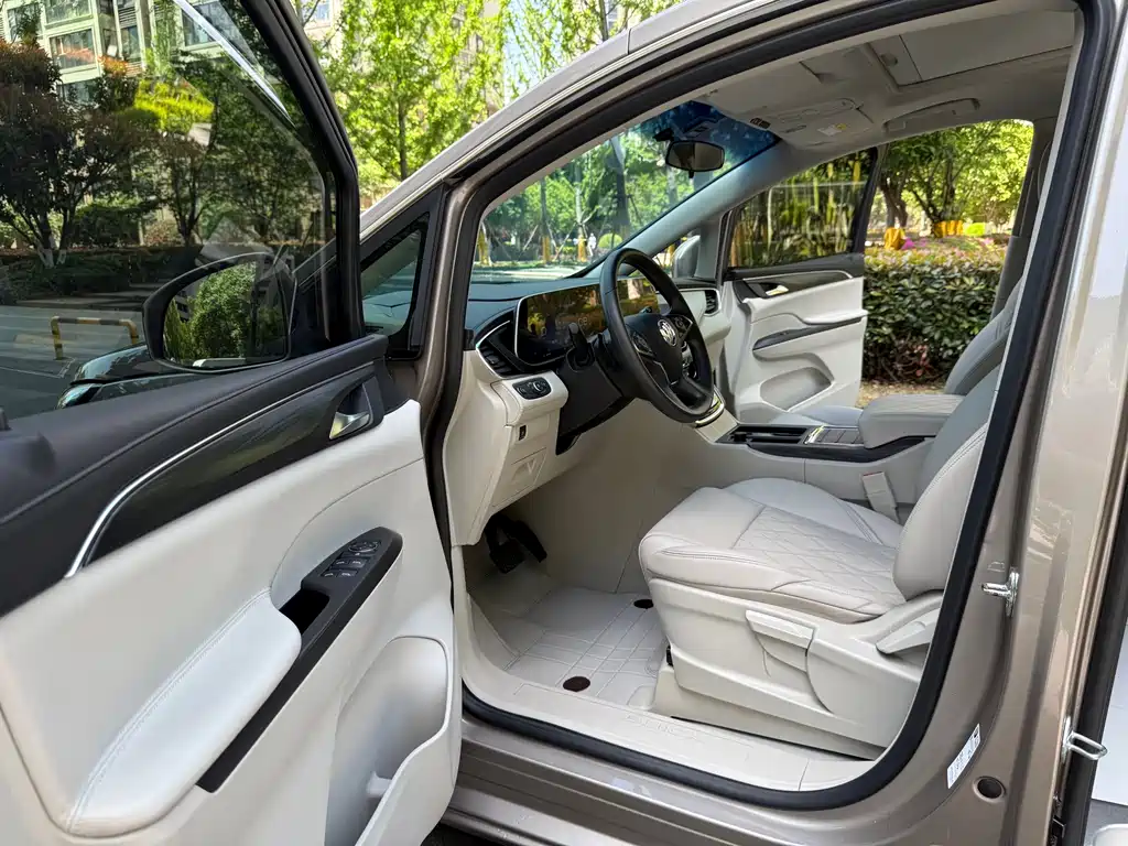Buick GL8 2024