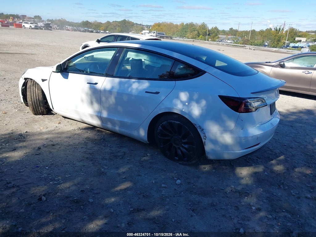 Tesla Model 3 2022