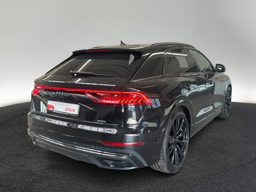 Audi Q8 2023
