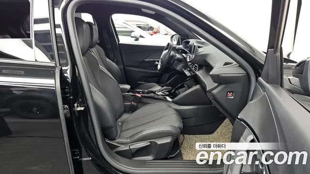 Peugeot 2008 2021