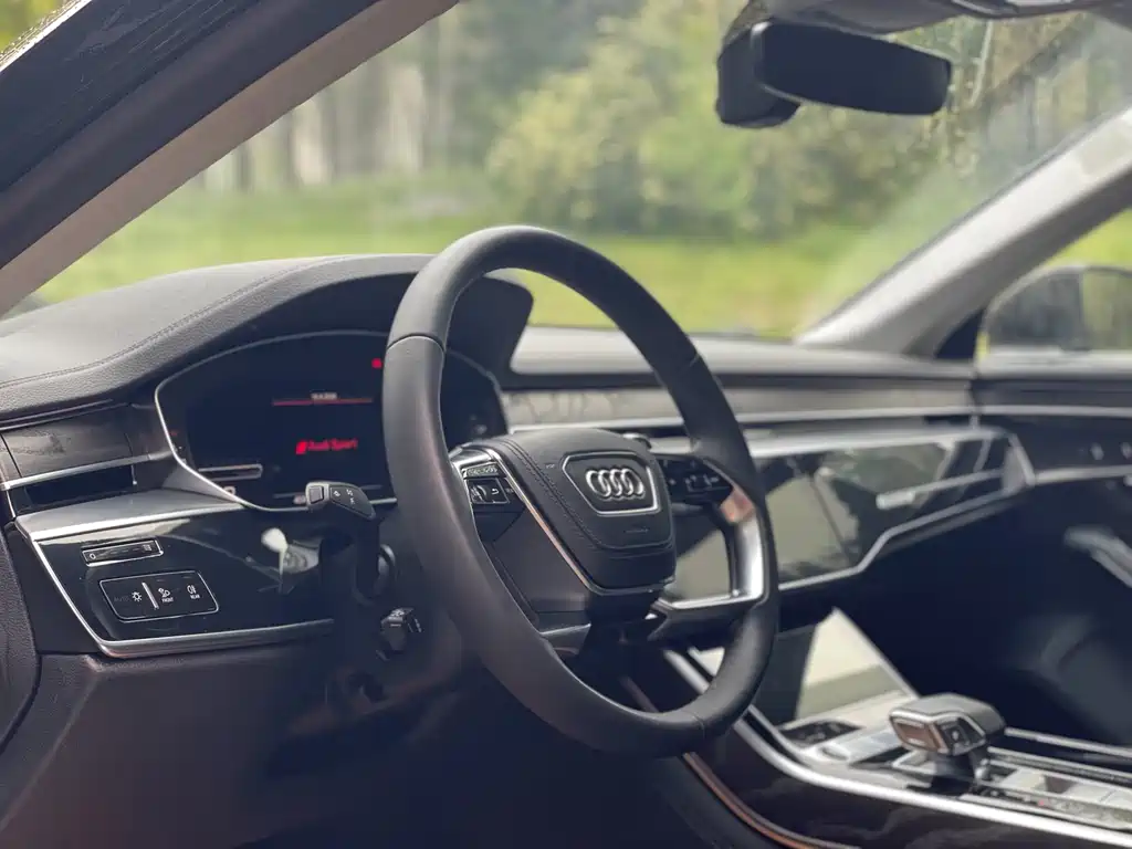 Audi A8 2021