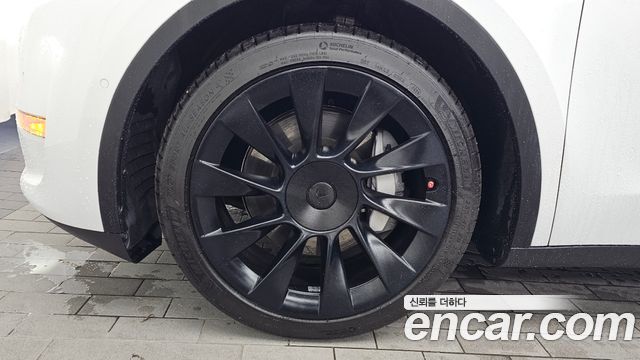 Tesla Model Y 2021