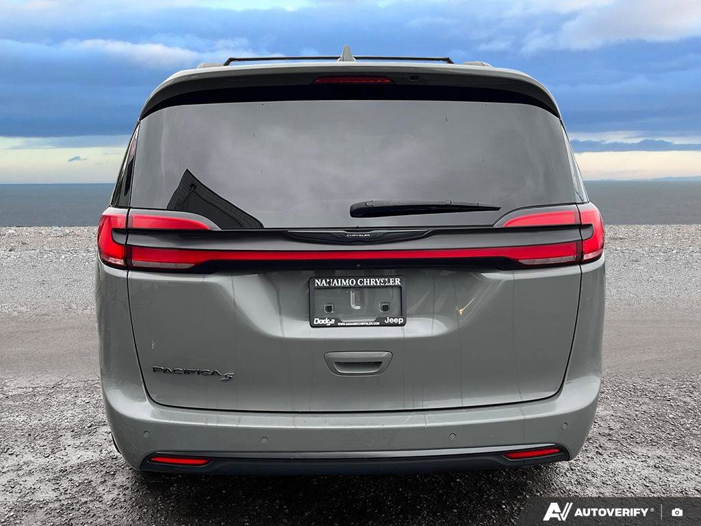 Chrysler Pacifica 2022