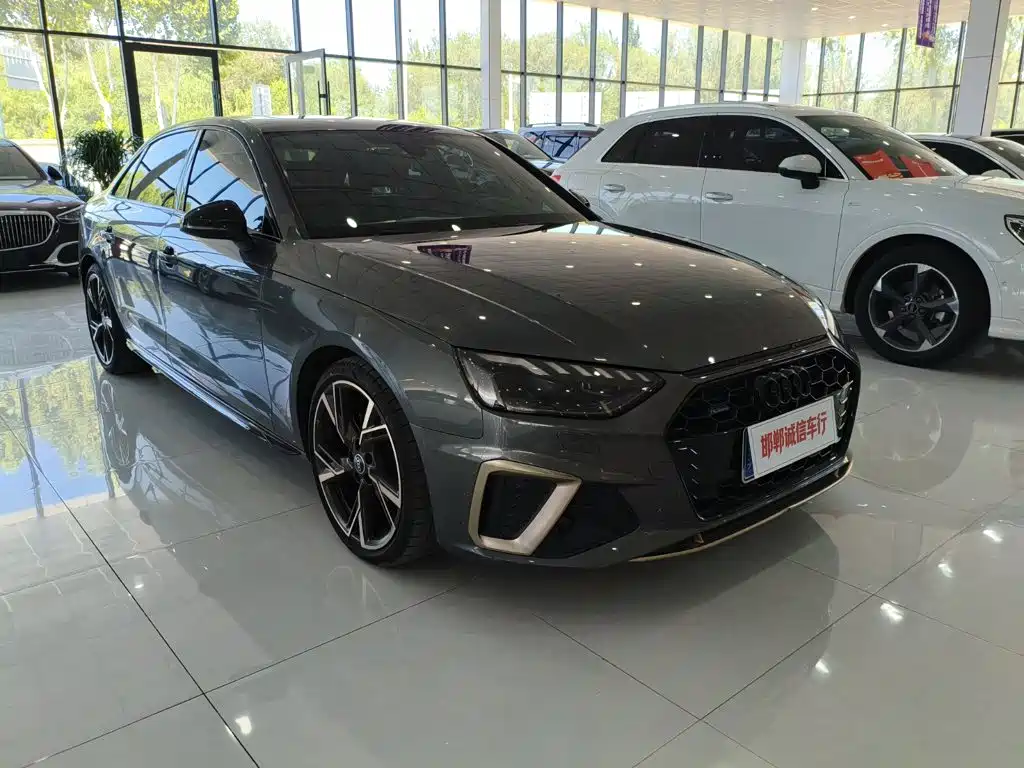 Audi A4 2024