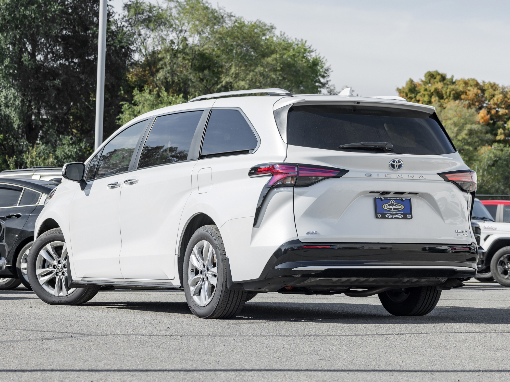 Toyota Sienna 2024