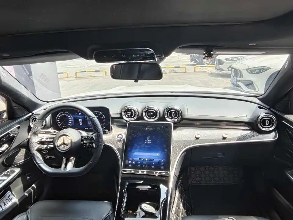 Mercedes-Benz C-Класс 2023