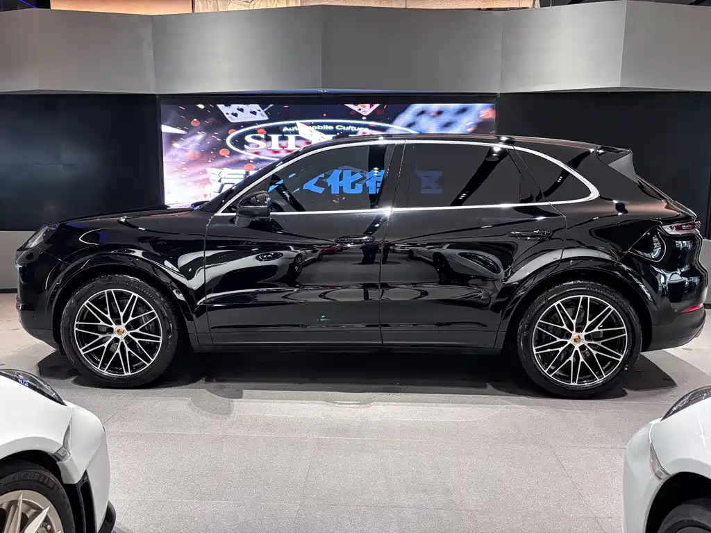 Porsche Cayenne 2024