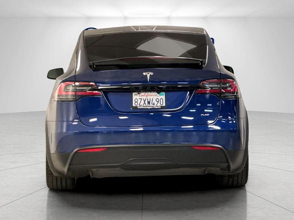 Tesla Model X 2022