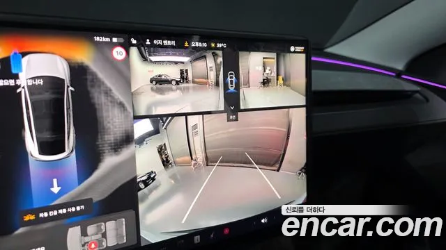 Tesla Model Y 2025