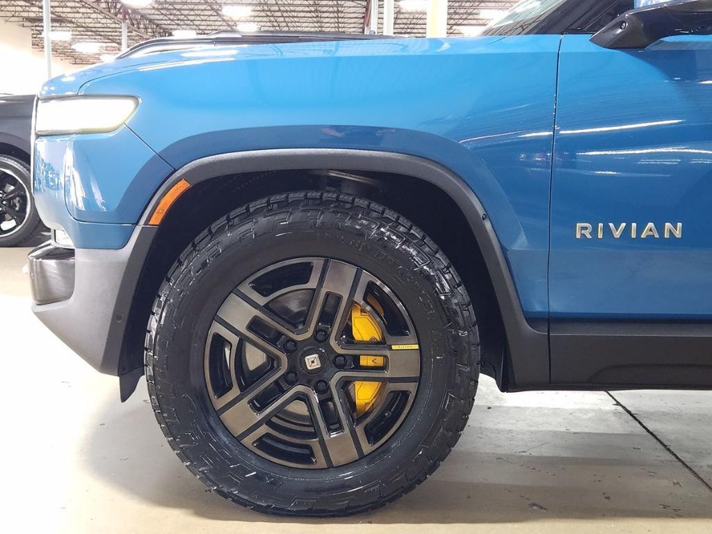 Rivian R1S 2023