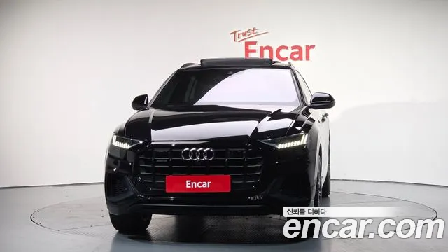 Audi Q8 2021