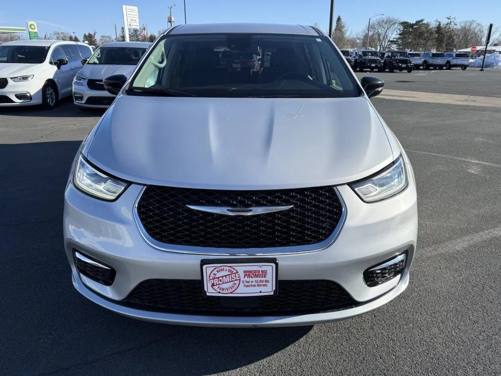 Chrysler Pacifica 2024