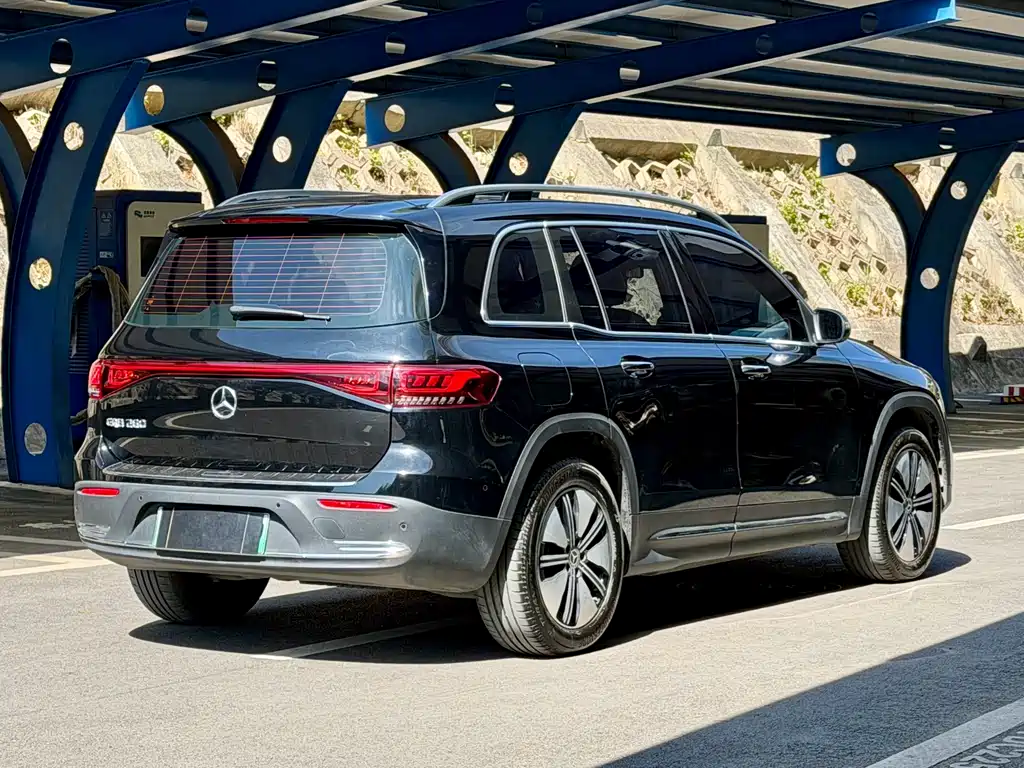 Mercedes-Benz EQB 2023