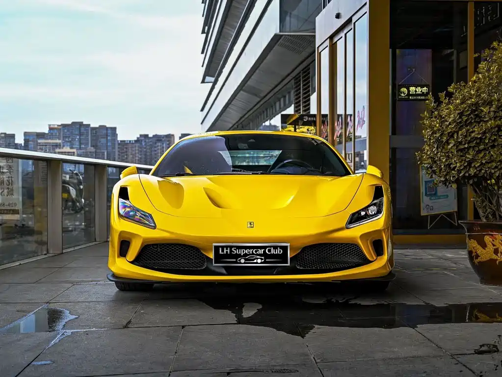 Ferrari F8 2022
