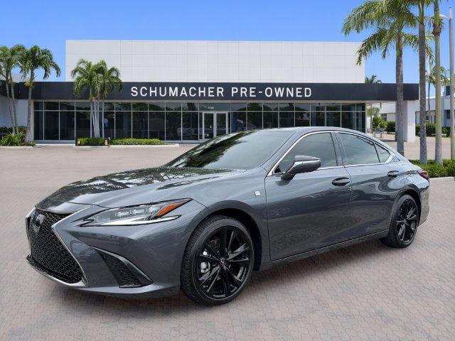 Lexus ES 2025
