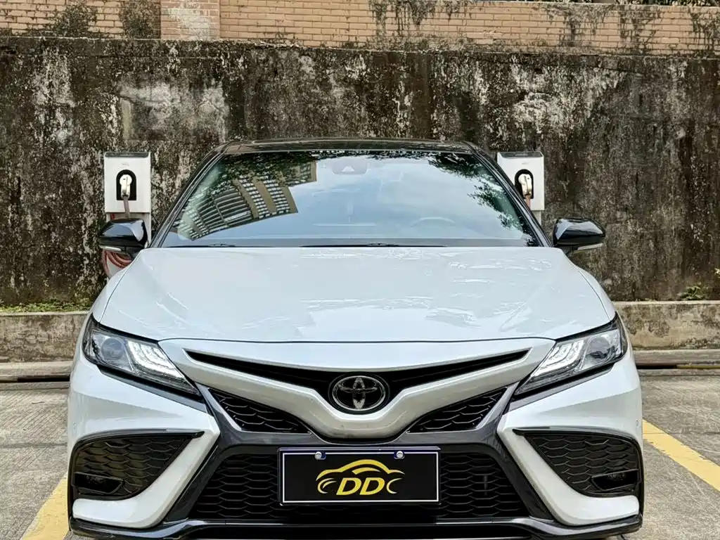 Toyota Camry 2023