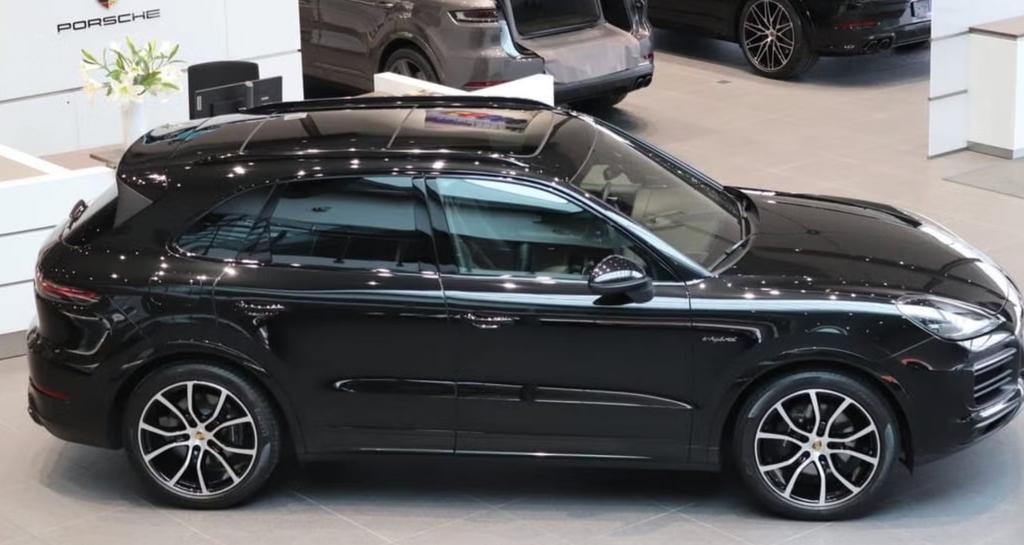 Porsche Cayenne 2023
