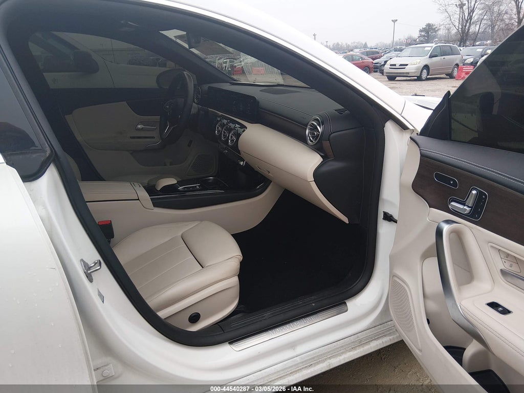 Mercedes-Benz CLA 2021
