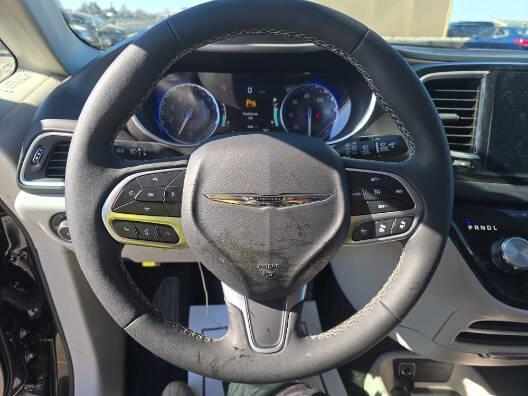 Chrysler Pacifica 2024