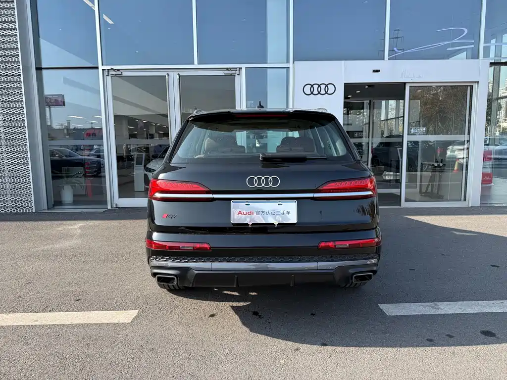 Audi Q7 2025