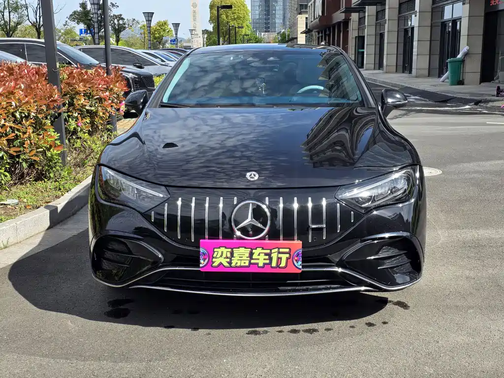 Mercedes-Benz EQE 2024