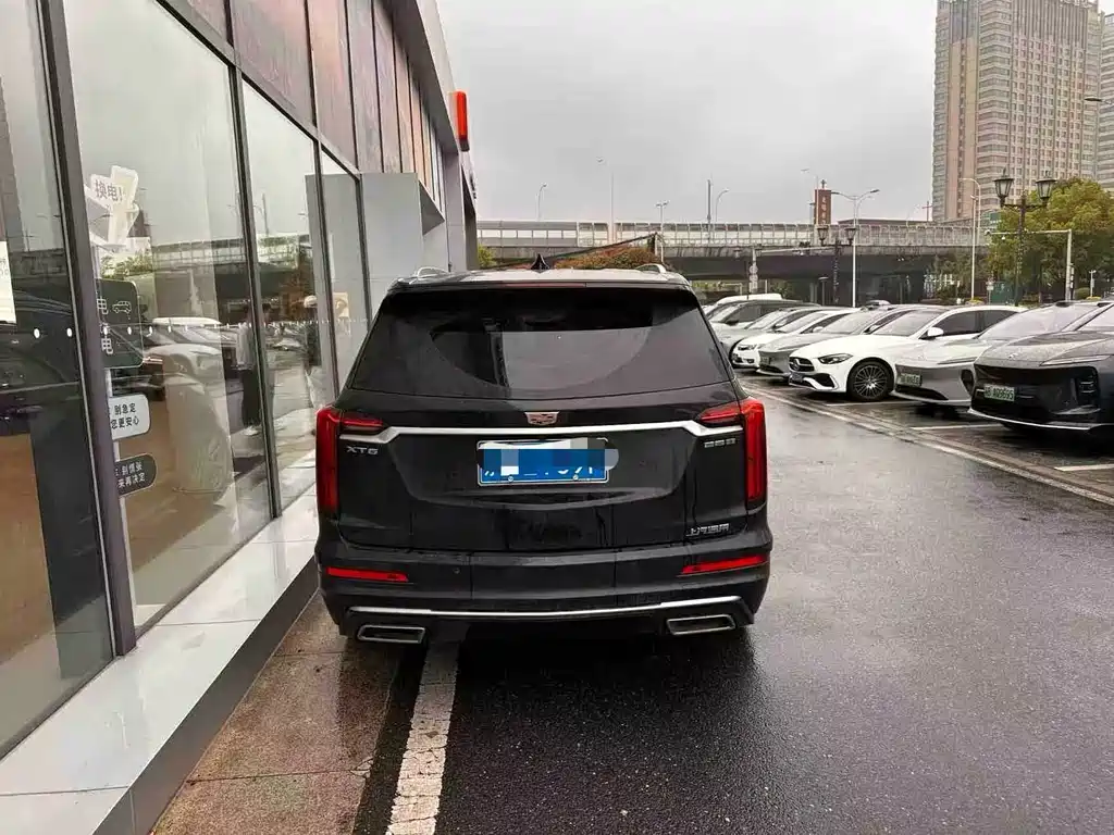 Cadillac XT6 2021