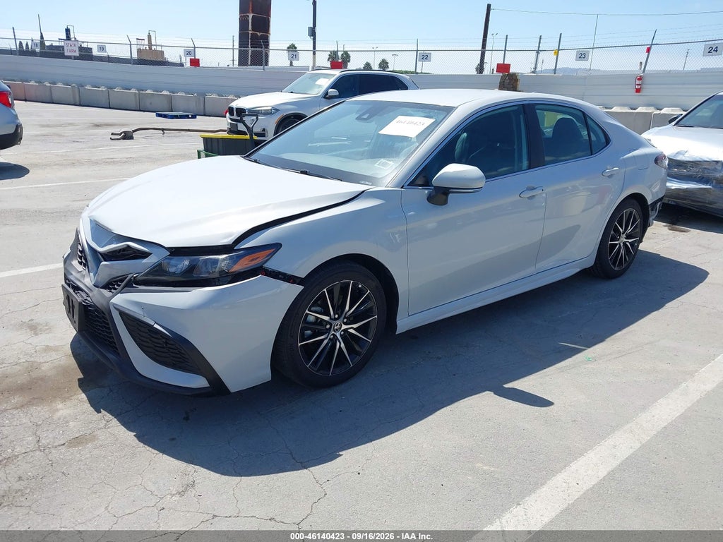 Toyota Camry 2022