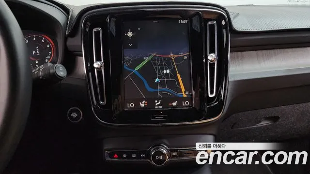 Volvo XC40 2021