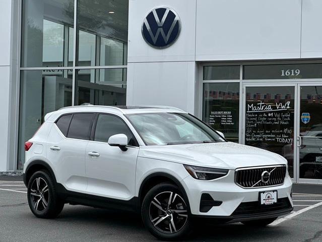 Volvo XC40 2025