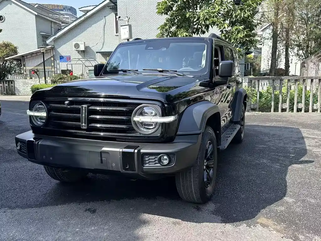 Tank 300 2021