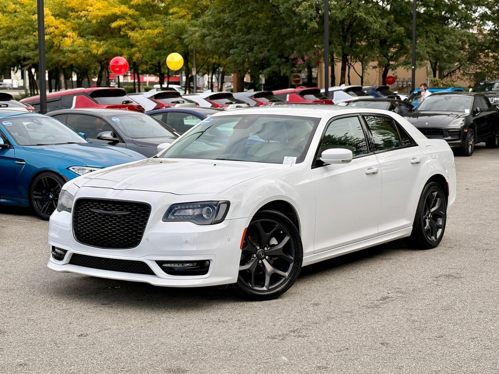 Chrysler 300 2023