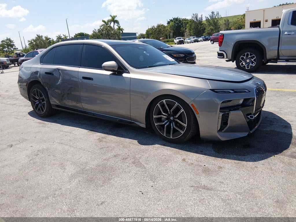 BMW 740 2023
