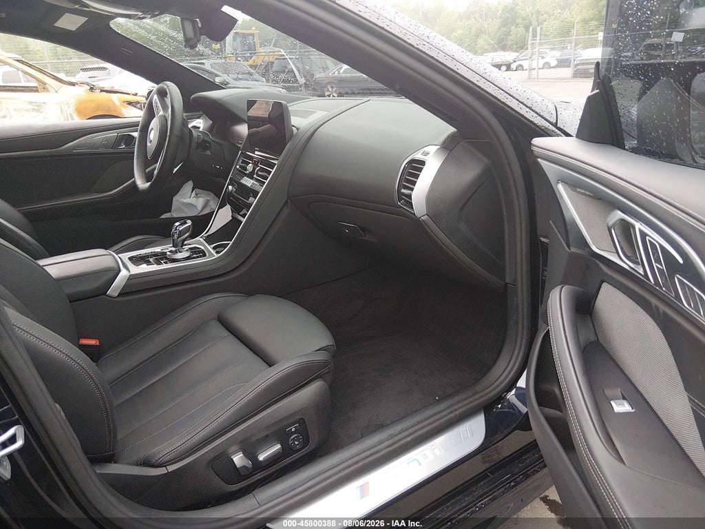 BMW 8 серии 2024