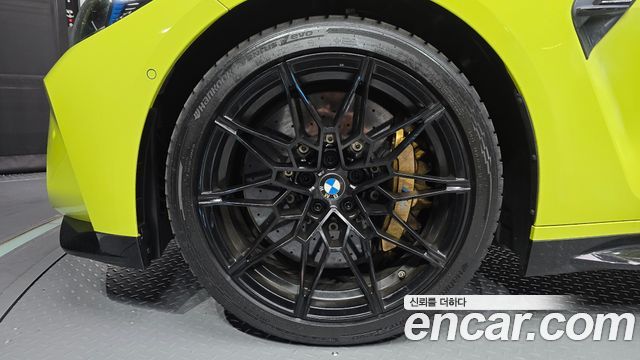 BMW M4 2025