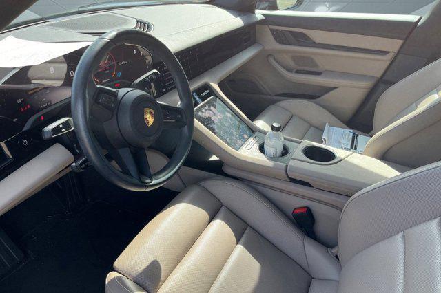 Porsche Taycan 2024