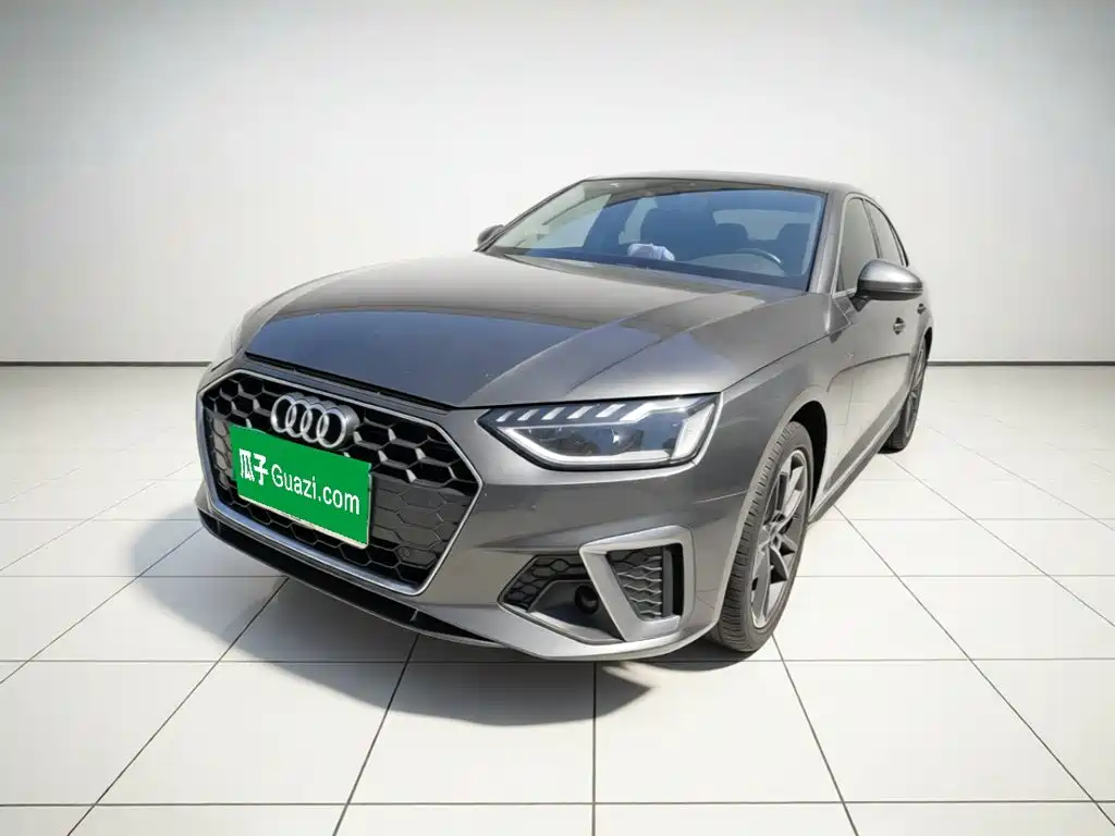 Audi A4 2023