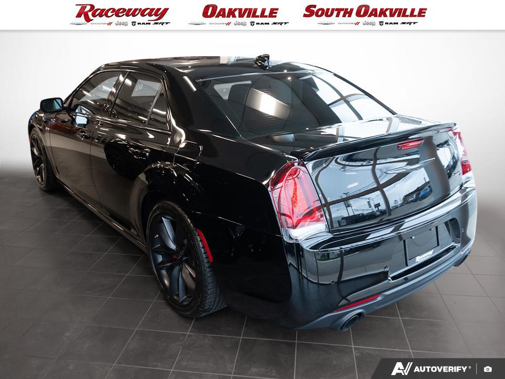 Chrysler 300 2023