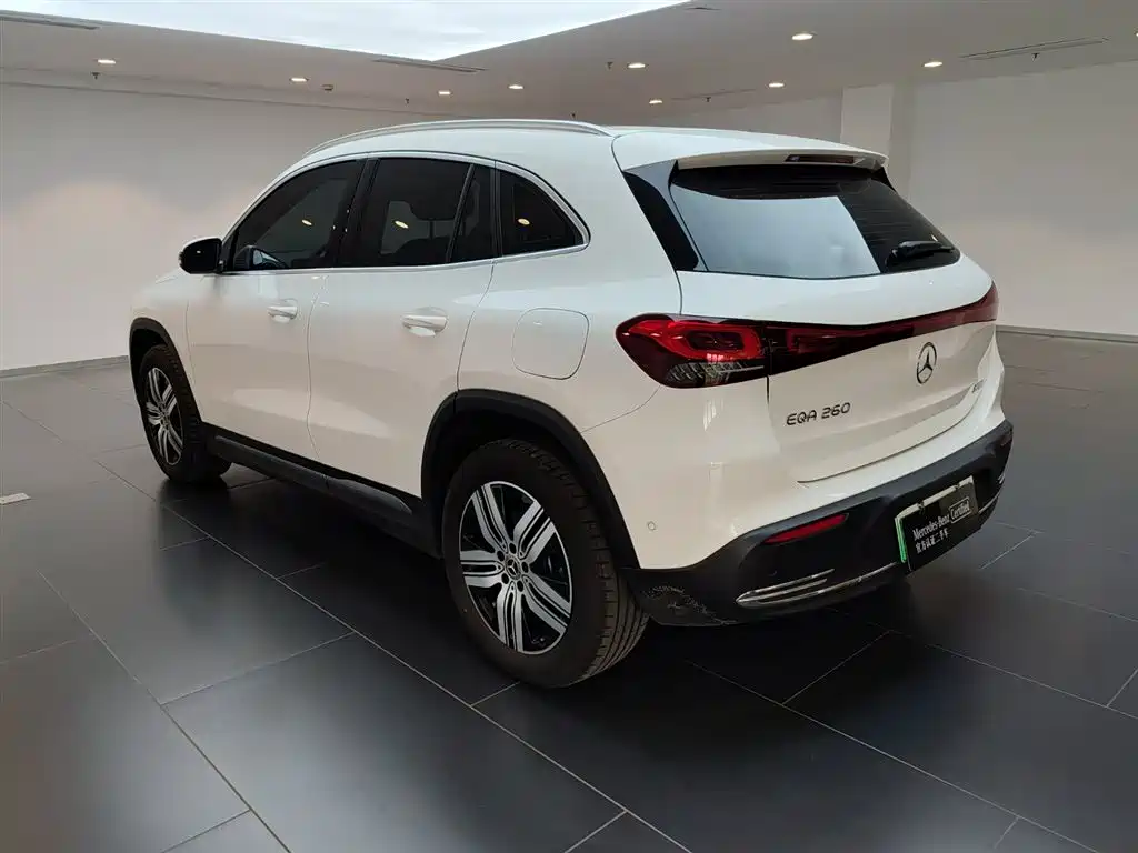 Mercedes-Benz EQA 2023