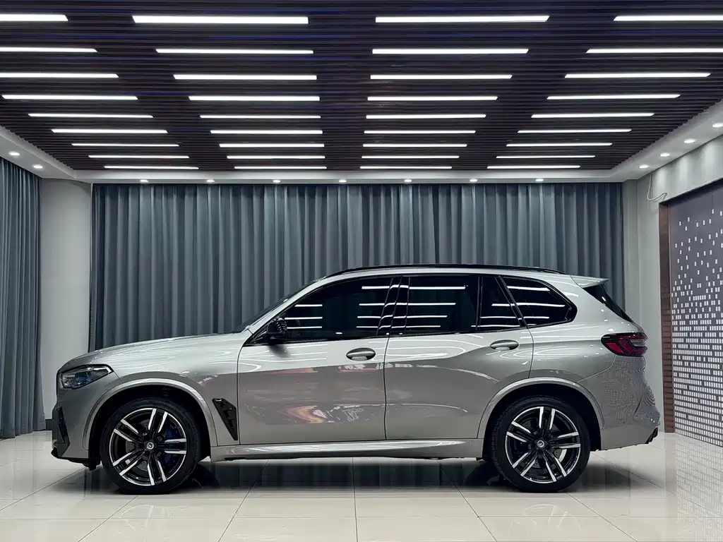 BMW X5 M 2023