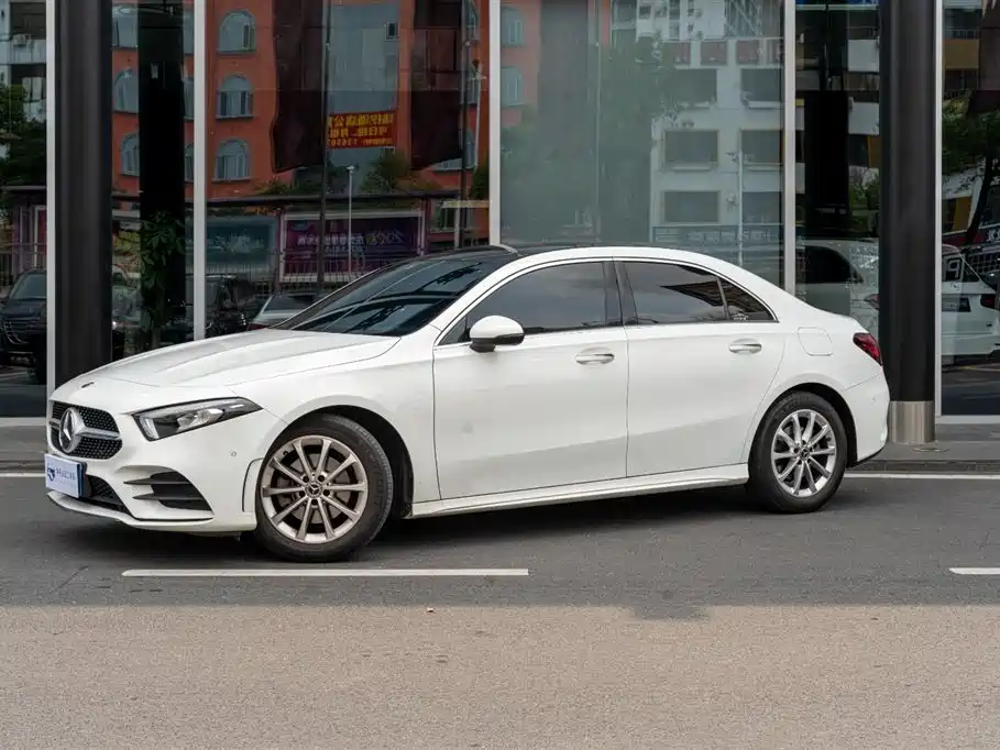 Mercedes-Benz A-Класс 2021