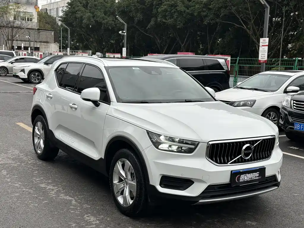 Volvo XC40 2022