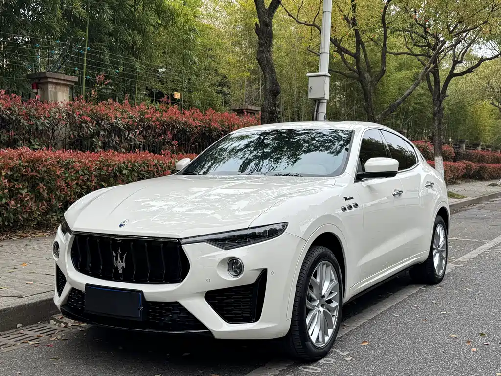 Maserati Levante 2022