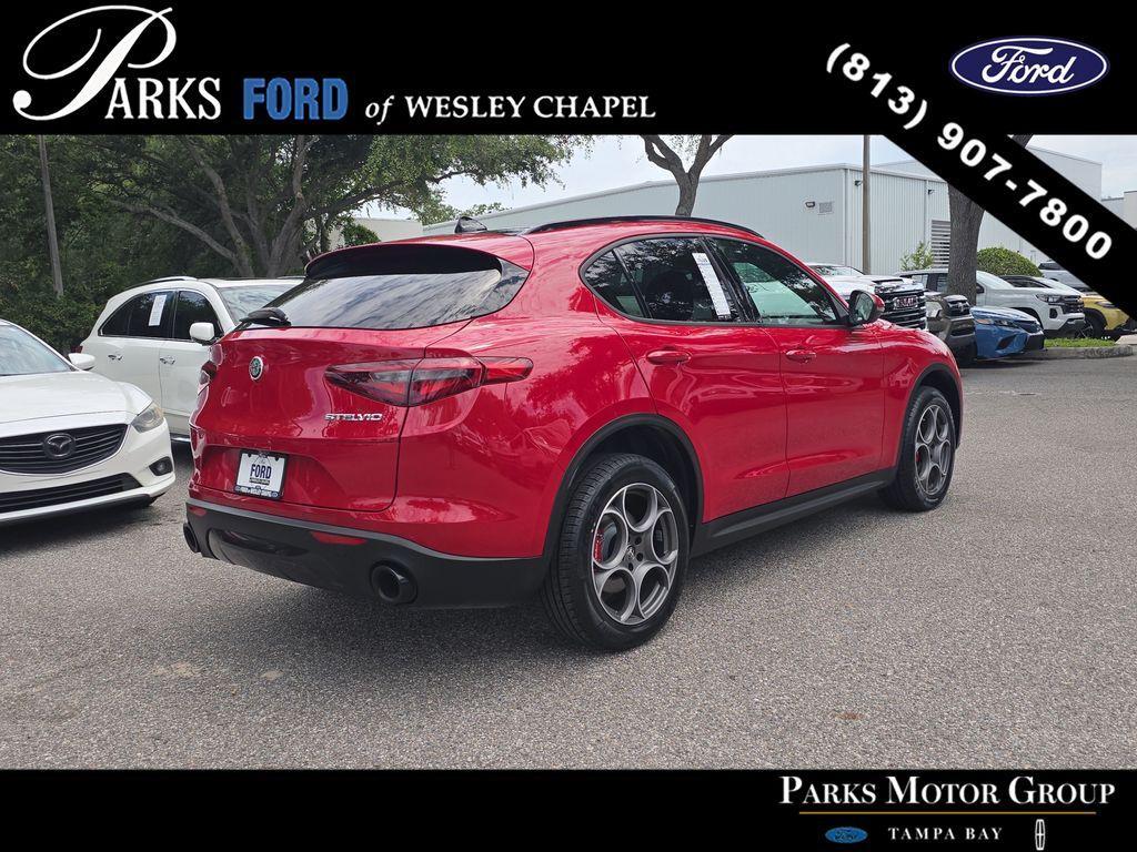 Alfa Romeo Stelvio 2023