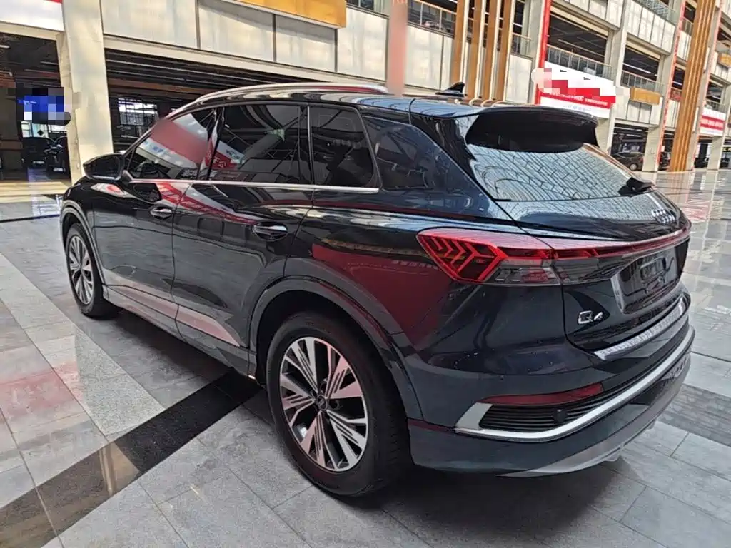Audi Q4 e-tron 2023