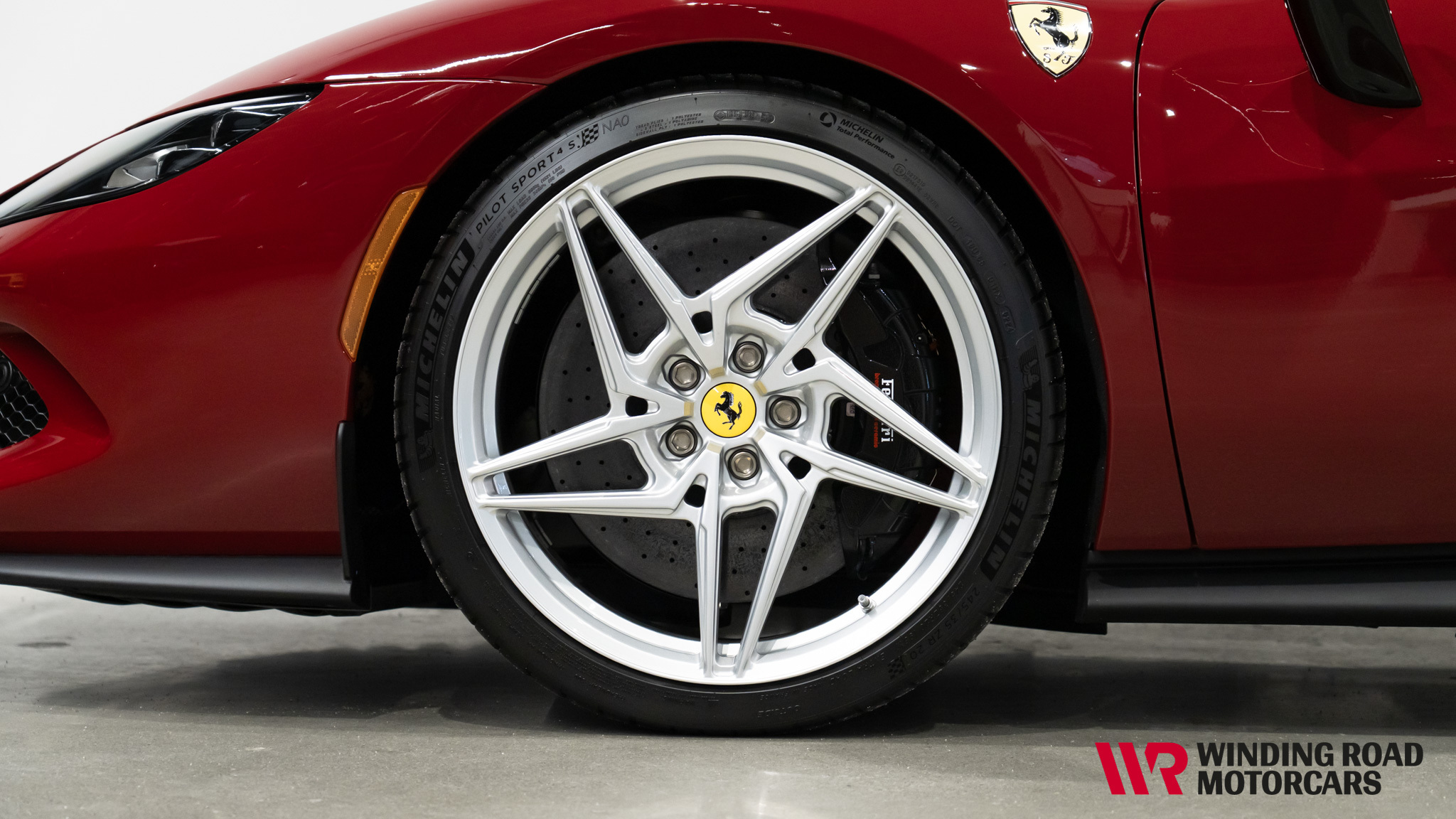 Ferrari 296 GTB 2024