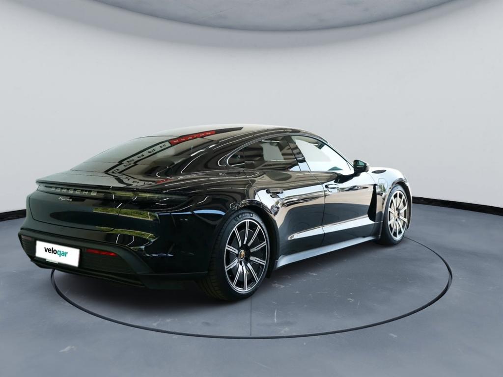 Porsche Taycan 2023