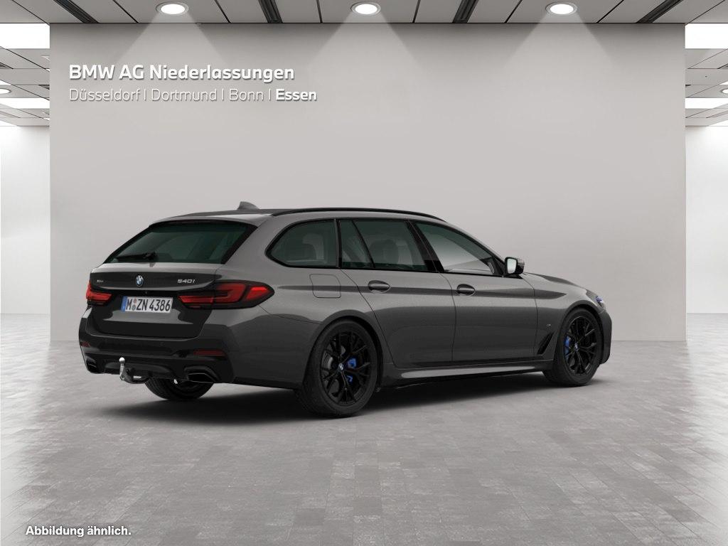 BMW 540 2022